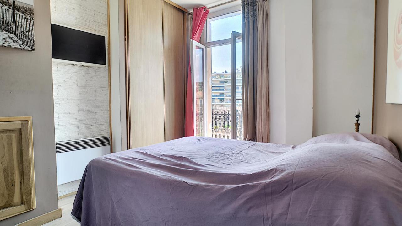Superbe Vue Degagee Sur Des Jardins Apartment *